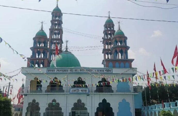 অশ্লীলতার অভিযোগে ‘সোলেমান লেংটার’ মেলা বন্ধ ঘোষণা