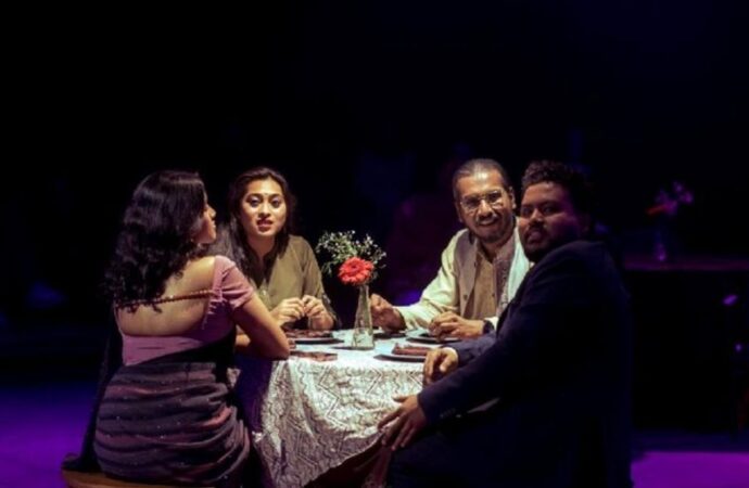শিল্পকলায় হান্ট থিয়েটারের নতুন নাটক ‘ক্যাফে দ্য ভলতে’