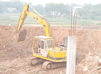 প্রযুক্তির ছোঁয়ায় কর্মহীন মানুষ