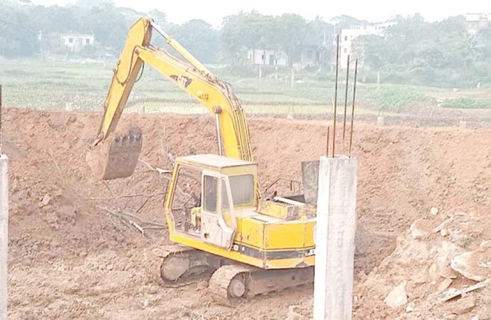 প্রযুক্তির ছোঁয়ায় কর্মহীন মানুষ