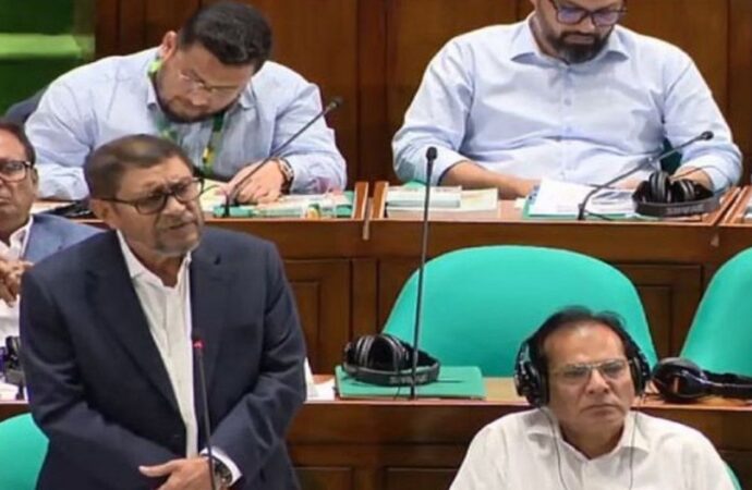 করোনা ভ্যাকসিন কেনায় খরচ ৪ হাজার ৩৯৪ কোটি টাকা: সংসদে স্বাস্থ্যমন্ত্রী