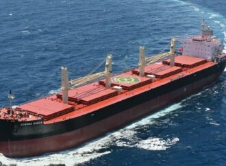 ৫১ হাজার টন অকটেন ও ফার্নেস অয়েলের নতুন চালান আসছে চট্টগ্রাম বন্দরে