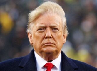 ট্রাম্পকে ক্ষমতাচ্যুত করার ডাক যুক্তরাষ্ট্রে