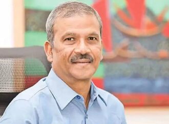 আসিফ নজরুলের বিরুদ্ধে দুর্নীতি অনুসন্ধানে দুদকে আবেদন