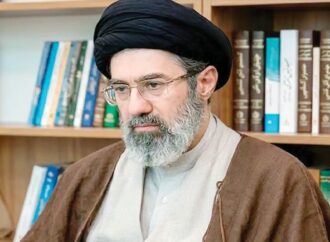 যুদ্ধ চাই না, তবে অধিকার রক্ষায় অনড় থাকবে তেহরান: মোজতবা খামেনি