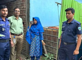 সেনবাগে ব্যবসায়ীর বাড়িতে মজুদ করা ৫৫০০ লিটার তেল জব্দ: ৫০ হাজার টাকা জরিমানা