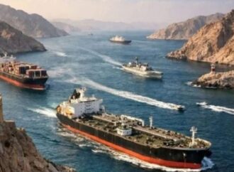 হরমুজ প্রণালিতে জাহাজ চলাচল স্বাভাবিক