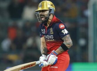 কোহলির দুর্দান্ত ব্যাটিংয়ে বেঙ্গালুরুর দাপুটে জয়