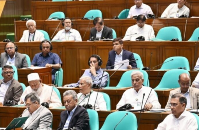 ১০০ প্রভাবশালী ব্যক্তির তালিকায় স্থান পাওয়ায় প্রধানমন্ত্রীকে সংসদে অভিনন্দন