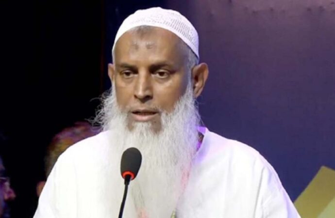 আমরা হজযাত্রীদের খাদেম, তাদের সেবা করা আমাদের দায়িত্ব: ধর্মমন্ত্রী