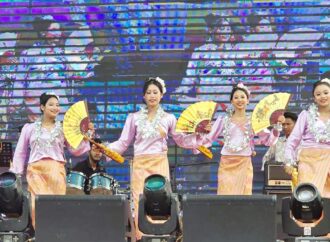 সাংগ্রাই জলউৎসবে শেষ হল বর্ণিল বর্ষবরণের আয়োজন