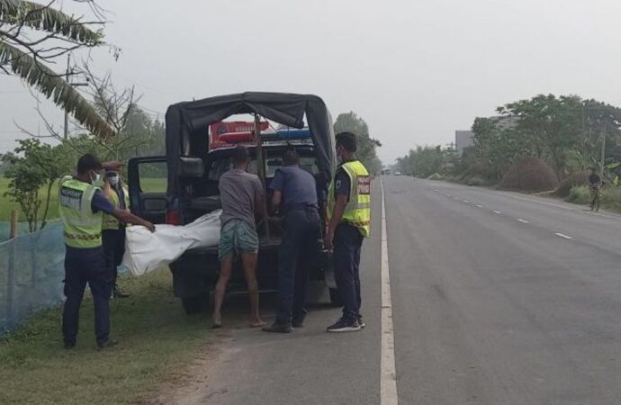নন্দীগ্রামে অজ্ঞাত নারীর মরদেহ উদ্ধার