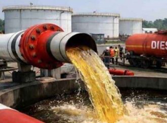 পাইপলাইনে ভারত থেকে তৃতীয় দফায় এলো আরো ৭ হাজার টন ডিজেল