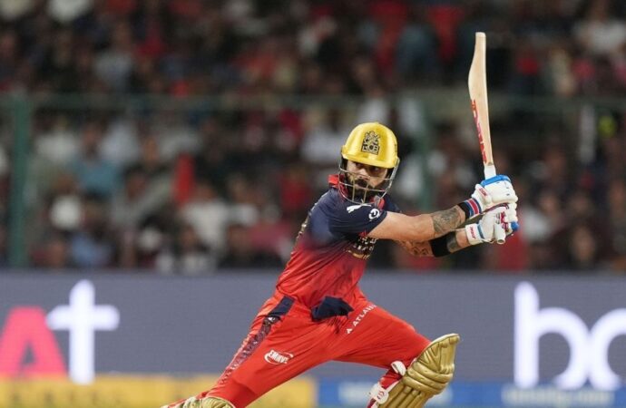 এক ম্যাচে কোহলির তিন বিশ্বরেকর্ড