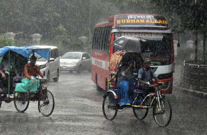 ঢাকাসহ সারাদেশে বজ্রবৃষ্টির আভাস