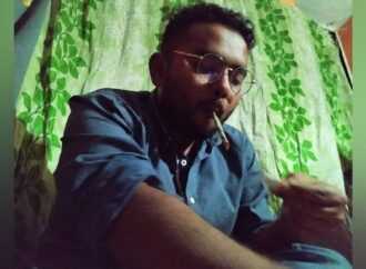 মাদক সদৃশ বস্তু সেবনের ছবি ভাইরাল বৈছাআ নেতার, থানায় জিডি