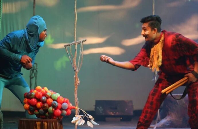 মে দিবসে মহিলা সমিতিতে বটতলার নাটক ‘বন্যথেরিয়াম’-এর জোড়া প্রদর্শনী