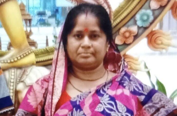 সাতক্ষীরায় নারীর মুখ ও মাথা থেতলে হত্যা ছিনতাইকারীর