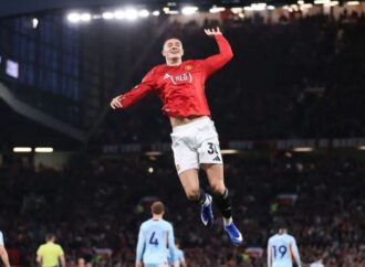 ব্রেন্টফোর্ডকে হারিয়ে চ্যাম্পিয়ন্স লিগের পথে আরও একধাপ এগিয়ে ম্যানইউ