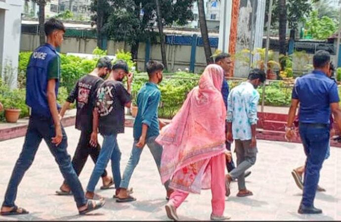 জেল খাটার অভিজ্ঞতা নিতে খুন, গ্রেপ্তার ৬ কিশোর