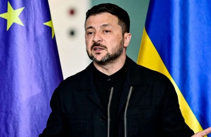 ইসরায়েলের বিরুদ্ধে নিষেধাজ্ঞার হুমকি জেলেনস্কির