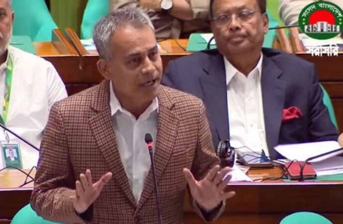 জামায়াতকে রাজনীতি শিখতে বললেন সেতুমন্ত্রী