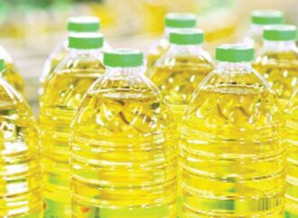 সরবরাহ-সংকটের মধ্যেই বাড়ল সয়াবিন তেলের দাম