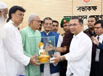 প্রধানমন্ত্রীর সঙ্গে বৌদ্ধ সম্প্রদায়ের নেতৃবৃন্দের সাক্ষাৎ