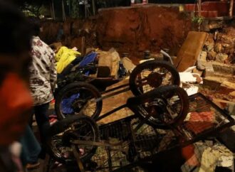 বেঙ্গালুরুতে হাসপাতালের দেওয়াল ধসে শিশুসহ নিহত ৭