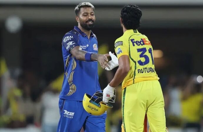 আইপিএলে চেন্নাইয়ের ইতিহাস, ৫০ হাজারি ক্লাবে মুম্বাই