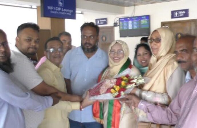 সৈয়দপুরে জনতার অভ্যর্থনায় সিক্ত এমপি বিলকিস