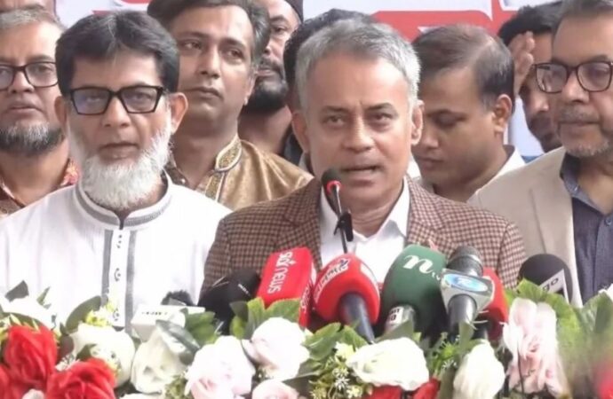 ঈদযাত্রার নিরাপত্তায় সব ব্যবস্থা নেওয়া হচ্ছে : রেলমন্ত্রী