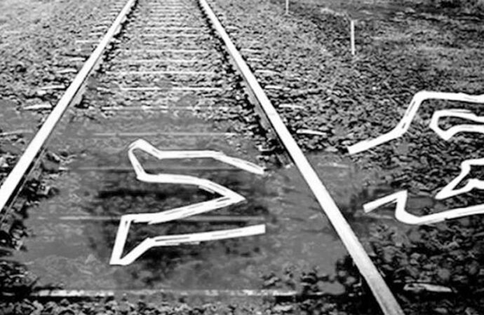 ‘টিকটক করার সময়’ ট্রেনে কাটা পড়ে ২ এসএসসি পরীক্ষার্থীর মৃত্যু