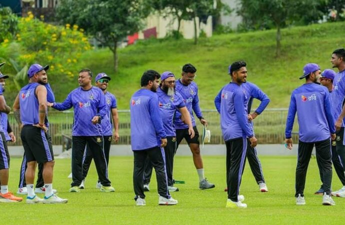 সবুজে মোড়া সিলেট টেস্টে নতুন চ্যালেঞ্জের মুখে বাংলাদেশ, ডাক পেলেন জাকির হাসান