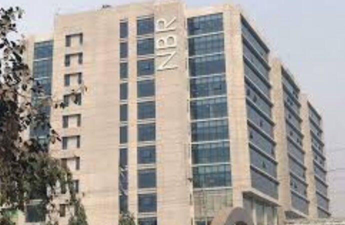 ব্যক্তি পর্যায়ে করমুক্ত আয়ের সীমা বাড়ছে