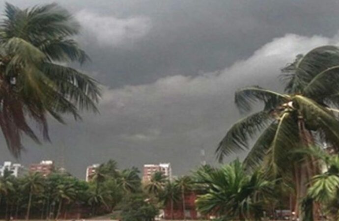 দেশের বিভিন্ন অঞ্চলে ঝোড়ো হাওয়ার পূর্বাভাস, নদীবন্দরে ১ নম্বর সতর্ক সংকেত