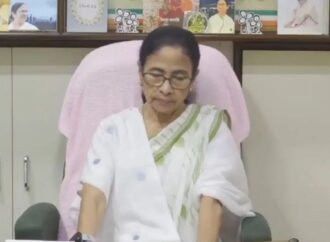ভোটের ২০ দিন পর মুখ খুললেন মমতা