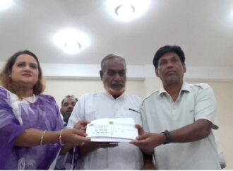 তারেক রহমানের পক্ষ থেকে ভাঙ্গুড়ায় ঈদ উপহার বিতরণ