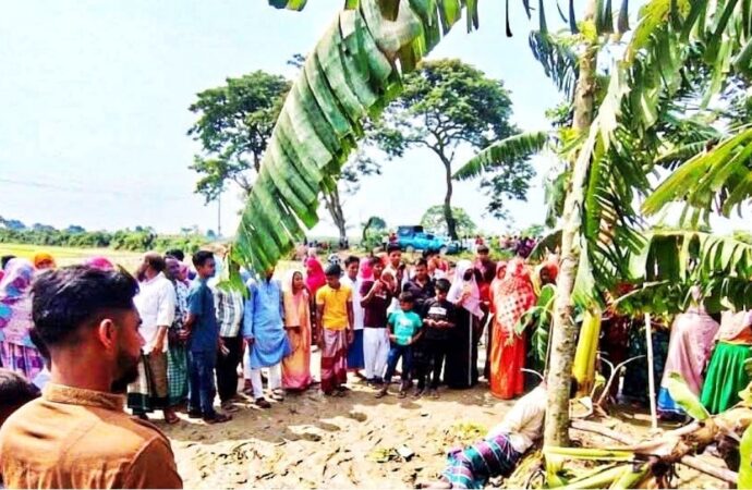 আলমডাঙ্গায় ঈদের সকালে রাজমিস্ত্রির ঝুলন্ত মরদেহ উদ্ধার, হত্যার দাবি পরিবারের