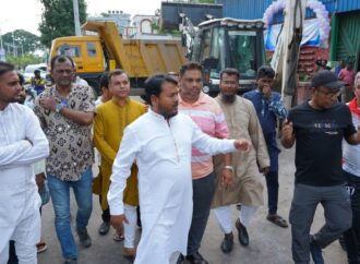 দ্রুততম সময়ে কোরবানির বর্জ্য অপসারণ করে রেকর্ড গড়লো রাসিক