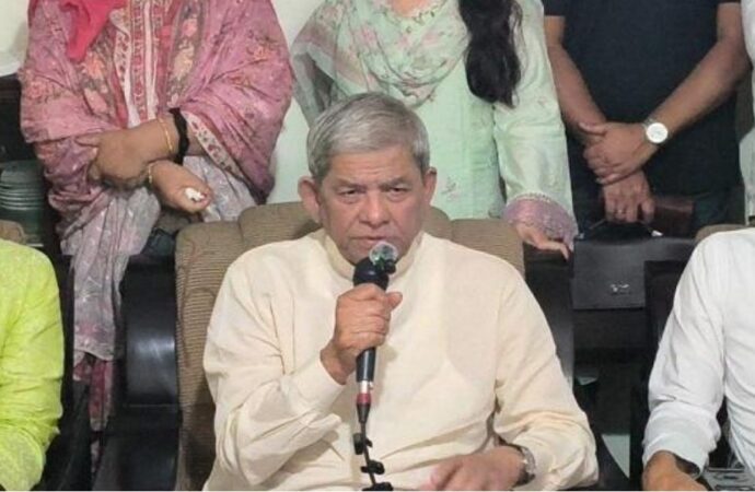 ঠাকুরগাঁও বিশ্ববিদ্যালয়কে জাতীয় পর্যায়ে নিয়ে যেতে বিশ্বমানের শিক্ষা নিশ্চিতের
আহ্বান মির্জা ফখরুলের