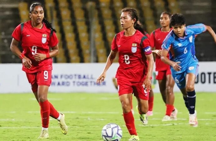 ভারতের কাছে বড় ব্যবধানে হেরে গ্রুপ রানার্সআপ বাংলাদেশ
