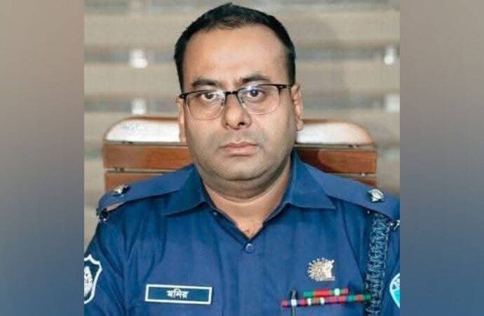 ধর্ষণের শিকার কিশোরীর ছবি প্রকাশ: চকরিয়ার ওসি মনির হোসেন কে লিগ্যাল নোটিশ