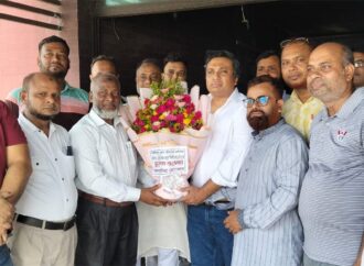 কাপাসিয়া প্রেসক্লাব পরিদর্শনে জেলা পরিষদ প্রশাসক চৌধুরী ইশরাক সিদ্দিকী