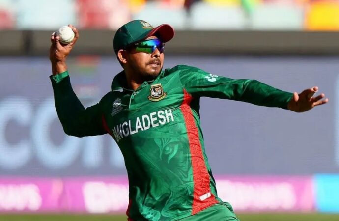 মোসাদ্দেককে ফিরিয়ে অস্ট্রেলিয়া সিরিজের দল ঘোষণা