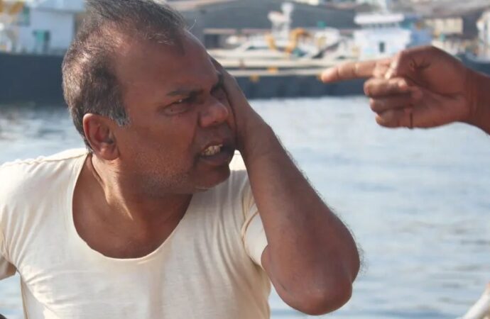 বাবুর কণ্ঠে ‘মাস্তুল’ সিনেমার গান ‘আমায় ভাসাইলি রে’