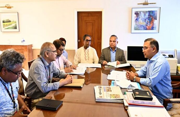 স্বাস্থসেবা পৌঁছে দিতে অ্যাম্বুলেন্স সেবা নিশ্চিত করবে সরকার