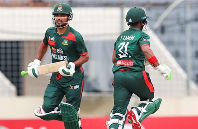 অস্ট্রেলিয়াকে হোয়াইটওয়াশের লক্ষ্যে ব্যাটিংয়ে বাংলাদেশ