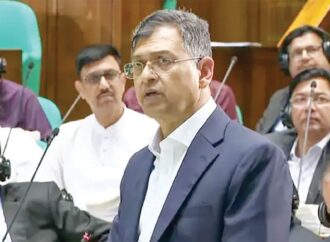 ৪৫ হাজার ধারণক্ষমতার বিপরীতে কারাগারে বন্দি ৭৭ হাজার: সংসদে স্বরাষ্ট্রমন্ত্রী