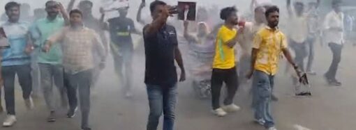 মহাখালীতে আওয়ামী লীগের ঝটিকা মিছিল ও ককটেল বিস্ফোরণ, আটক ৩
